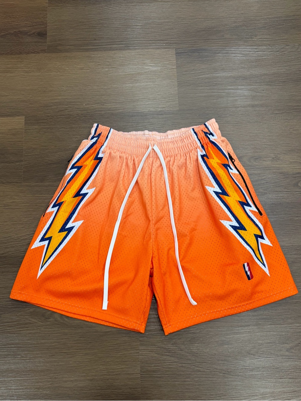 🔴 (SOLD) Collect & Select heavyweight mesh shorts
